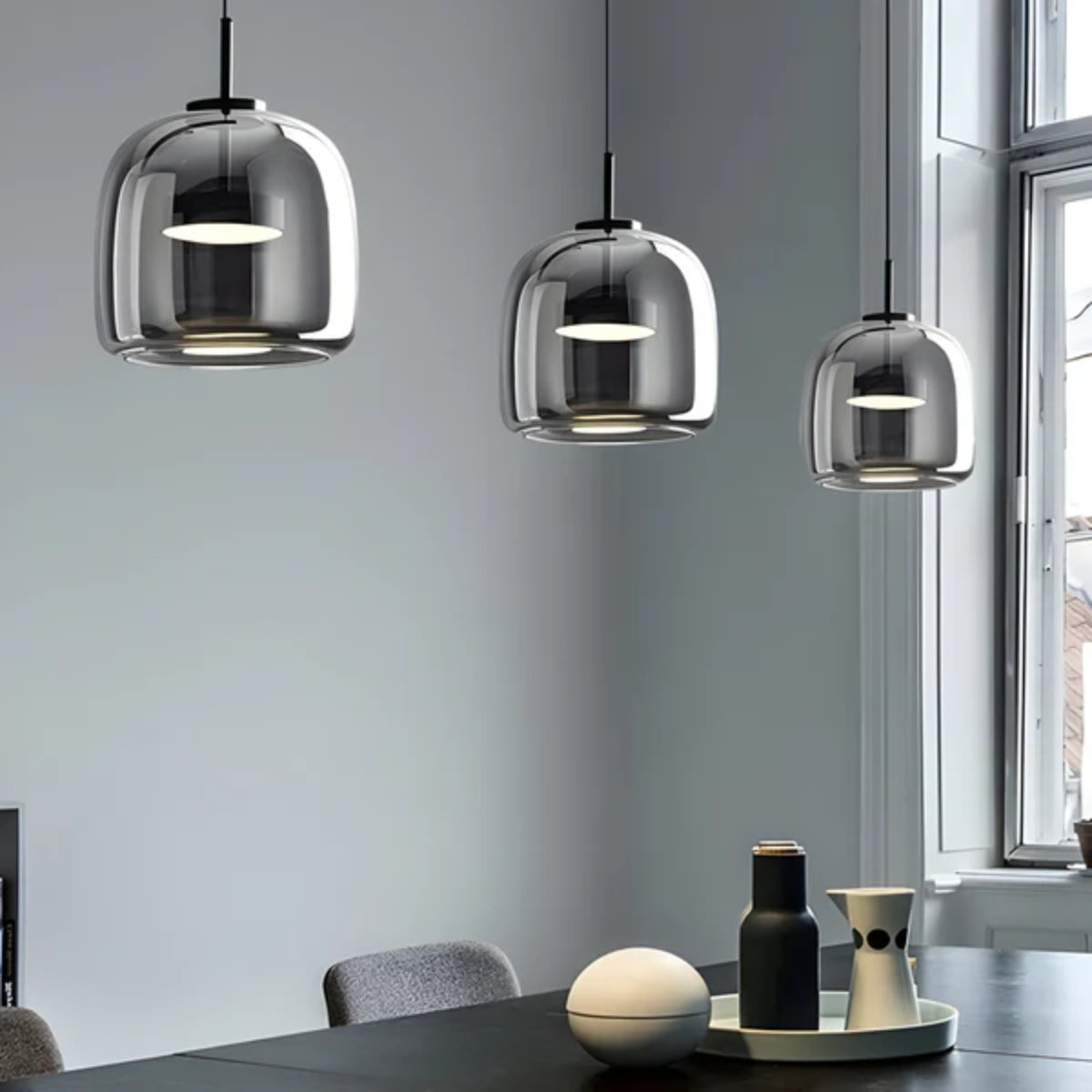 Moderne LED-Hängeleuchte aus Amberglas, minimalistische Messing-Hängelampe