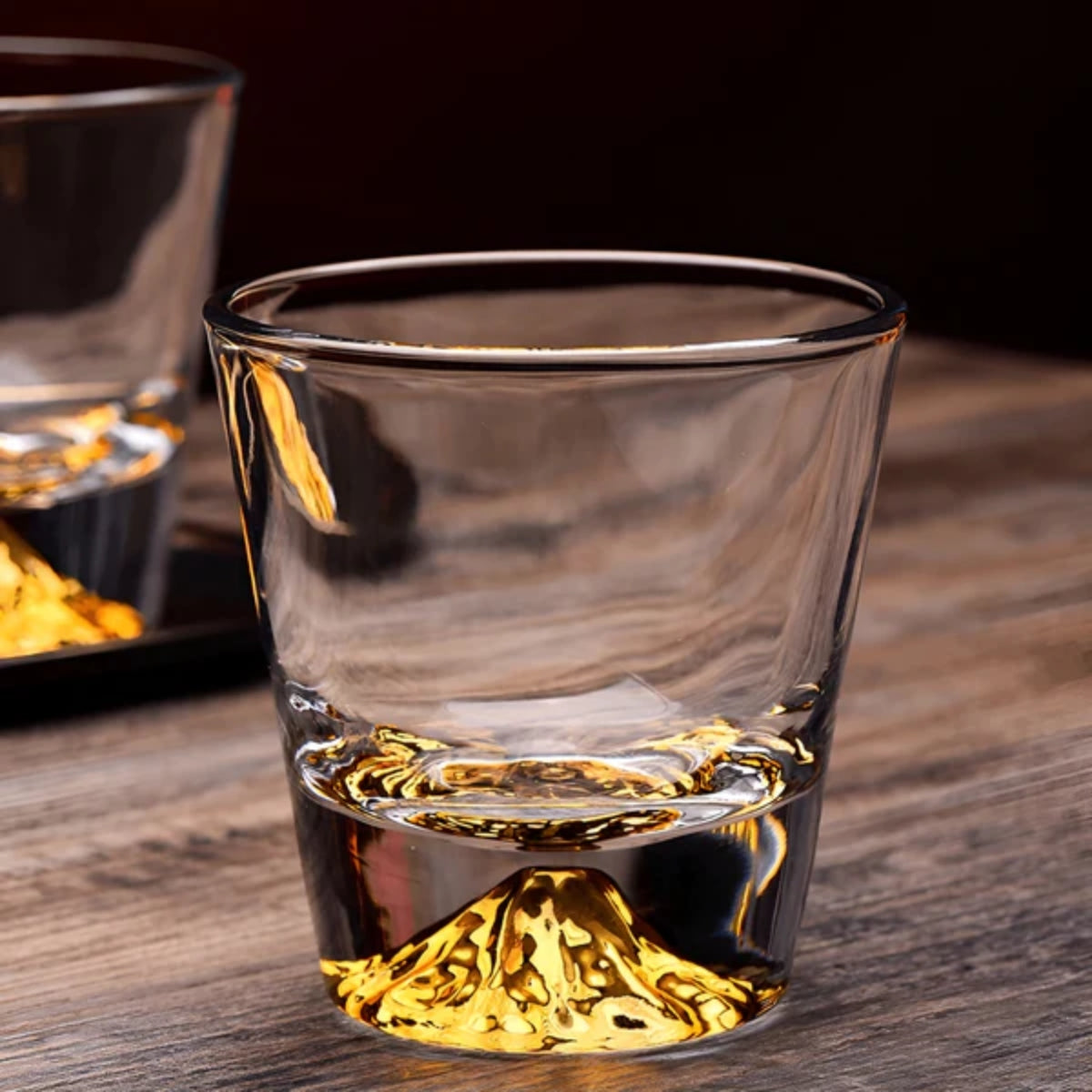 Mount Fuji Whiskygläser-Set – 300 ml Kristallbecher mit goldener Bergbasis