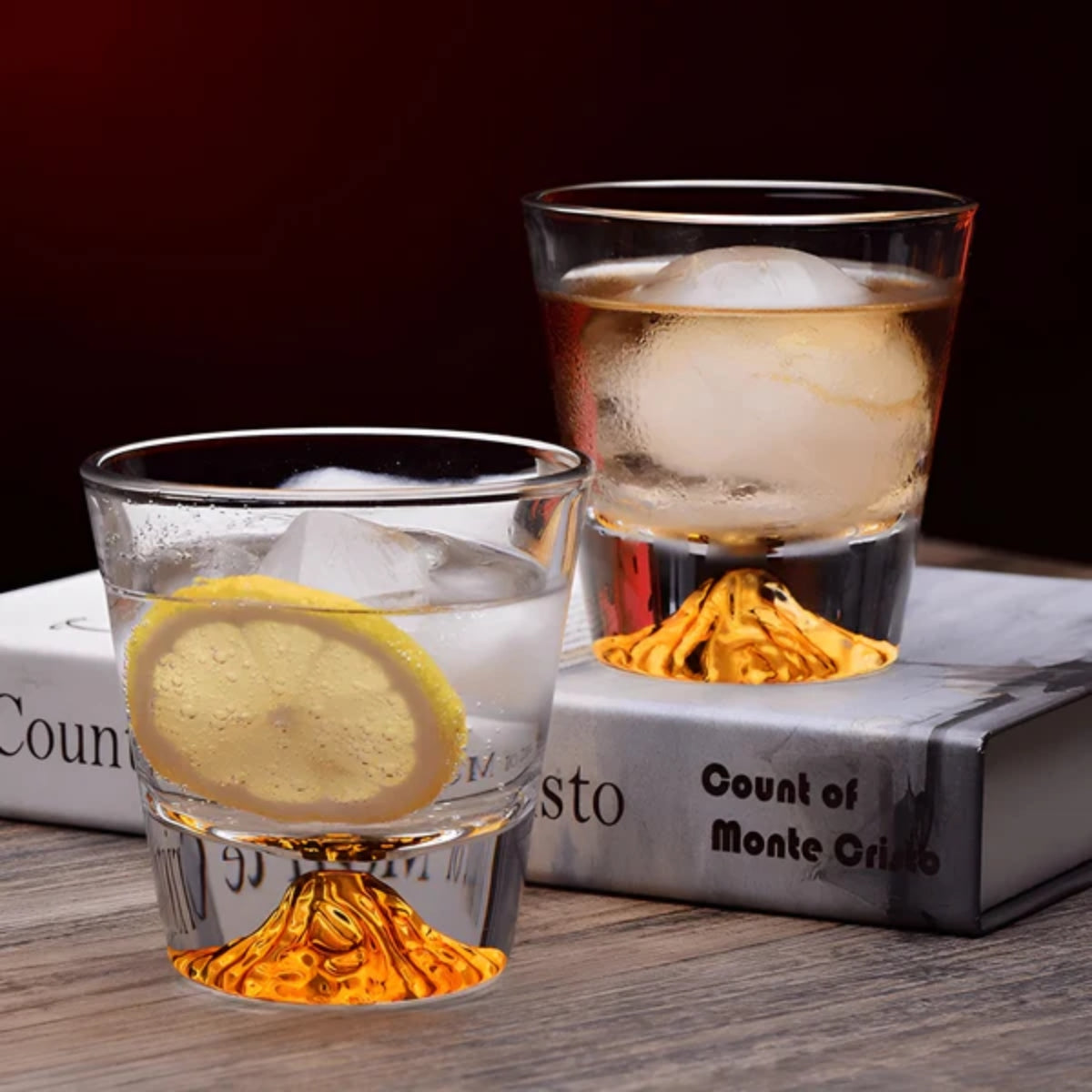 Mount Fuji Whiskygläser-Set – 300 ml Kristallbecher mit goldener Bergbasis