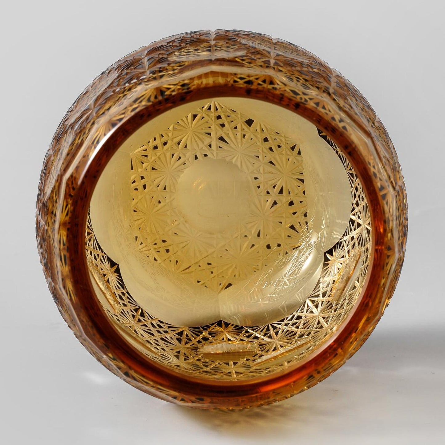 Handgeschnitztes Kiriko Gänseblümchen Whiskeyglas Luxus Bernstein Kristall Tumbler